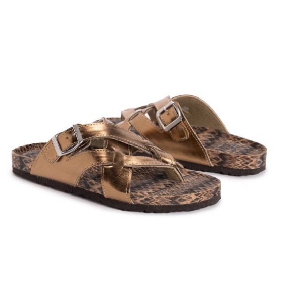 NWT Muk Luks Bronze Geometric Shayna Terra Turf Suede Sandals Woman’s Size 6 - Picture 1 of 7